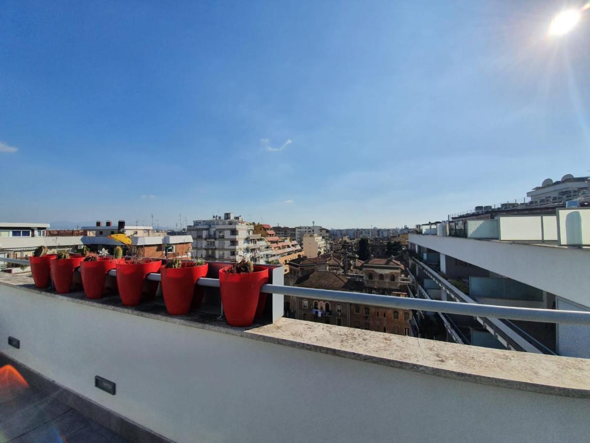 Penthouse 41 In Trastevere With Big Terrace Leilighet Roma Eksteriør bilde